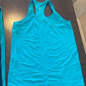 Lululemon Tees  size 8 in good condition barely wore it.